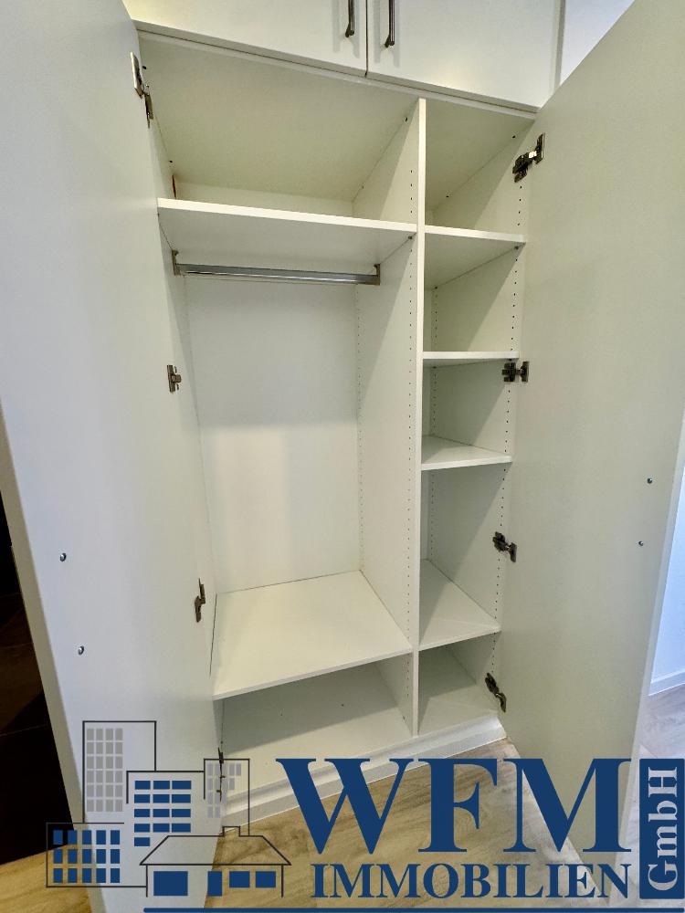 Einbauschrank im Flur