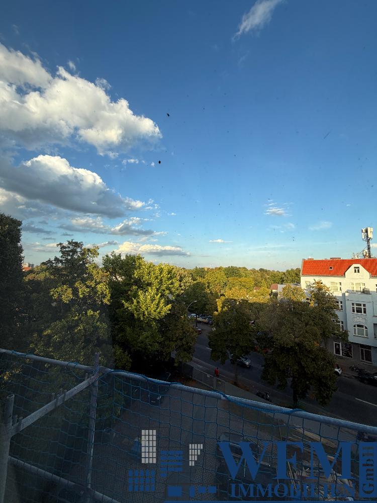 Berlin - WENr.5 Erstbezug über den Dächern von Neukölln: Lichtdurchflutete Traumwohnung am Britzer Damm