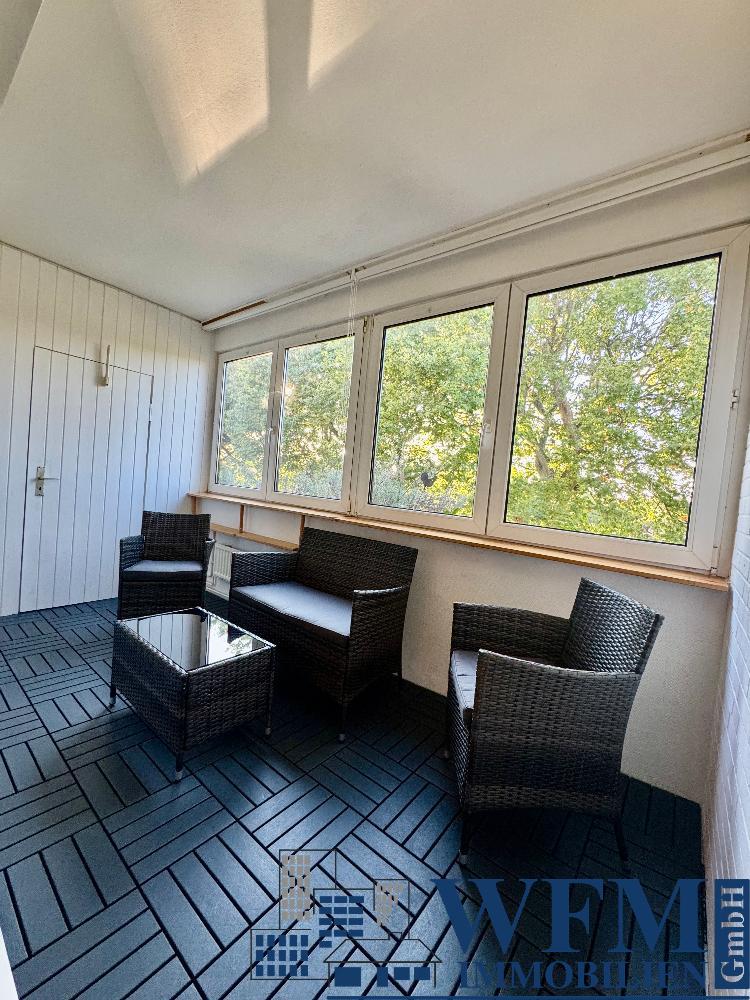 ..bezugsfertig.. Aufzug, mit Loggia, Schwimmbad, Sauna & Tiefgaragenstellplatz.