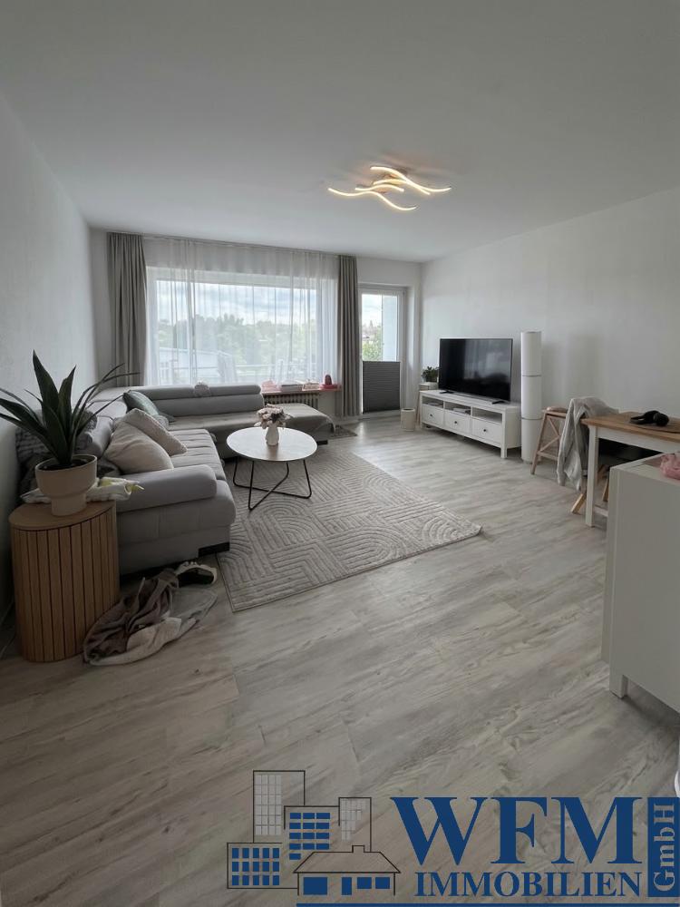Neumünster - Aufzug, Kellerraum, Balkon, Vollbad, Einbauküche, Garage möglich